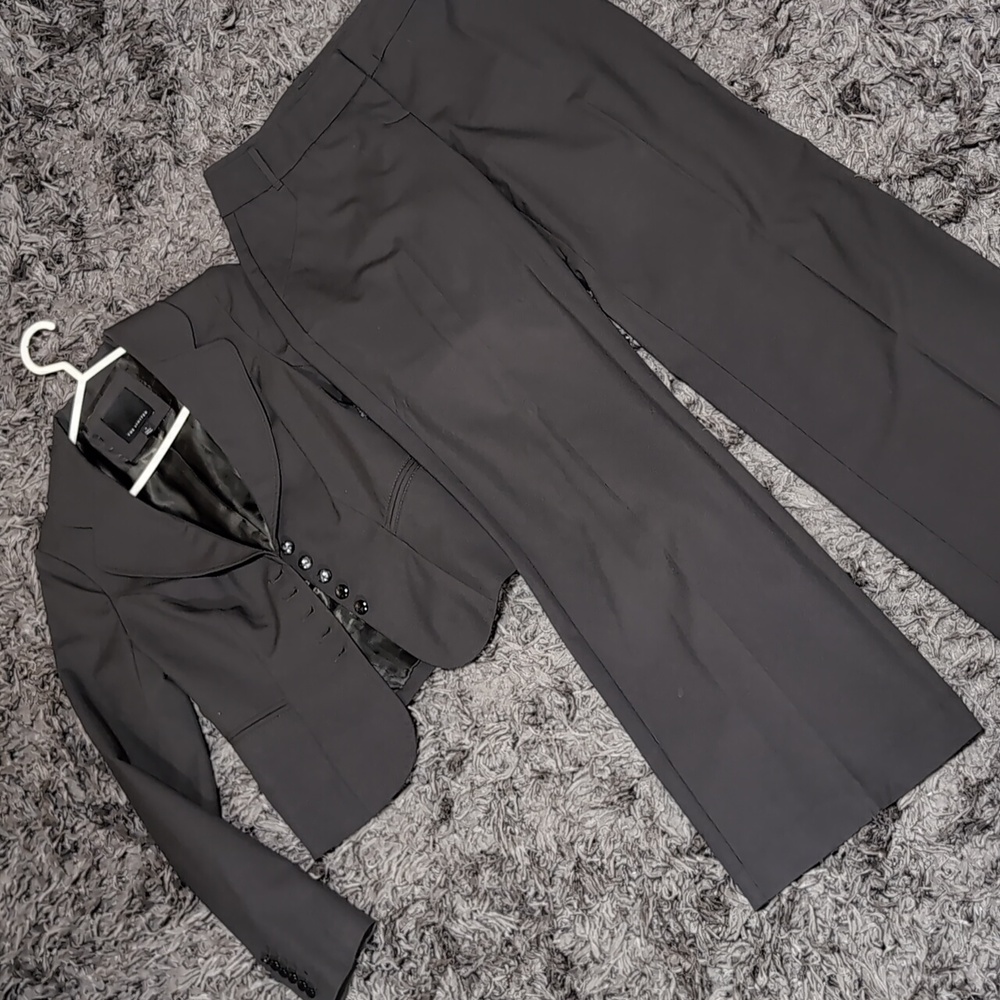 The Limited Pant Suit deep army Green size 2 Blazer / size 4 Wide leg Pants